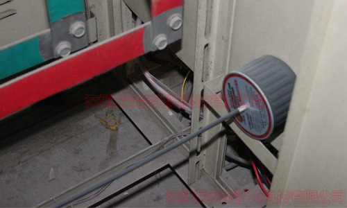  機(jī)柜電柜內(nèi)為何要使用氣溶膠自動(dòng)滅火裝置? 